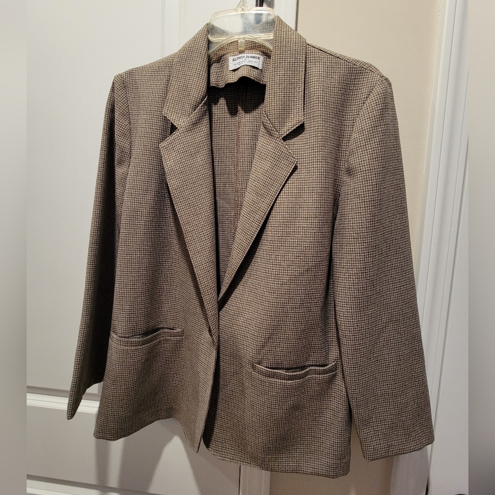 Alfred Dunner Houndstooth Blazer in Brown and Cream